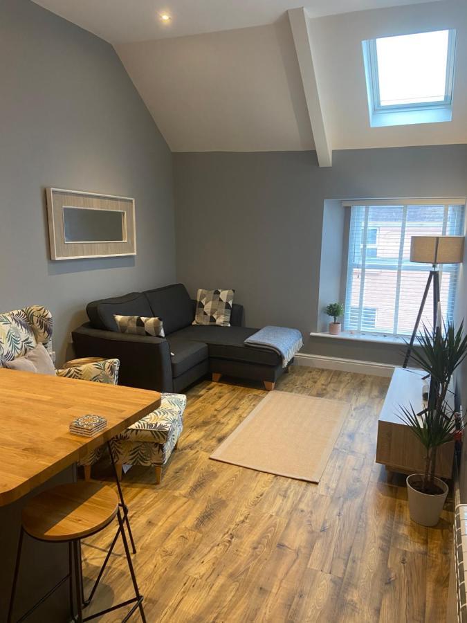 Stylish Tenby Apartment, Great Location, Parking Esterno foto